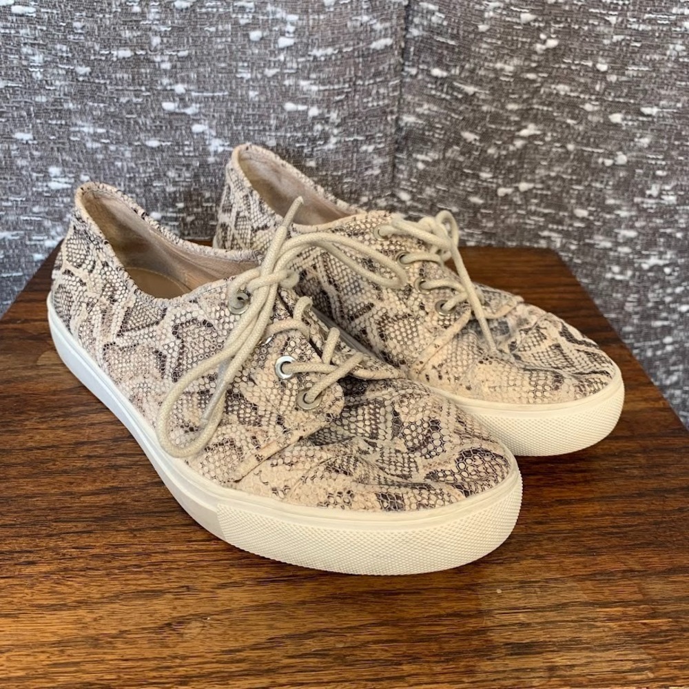 Elaine Turner Snake Skin Lace‎ Up Sneakers Casual Everyday Women's 6.5